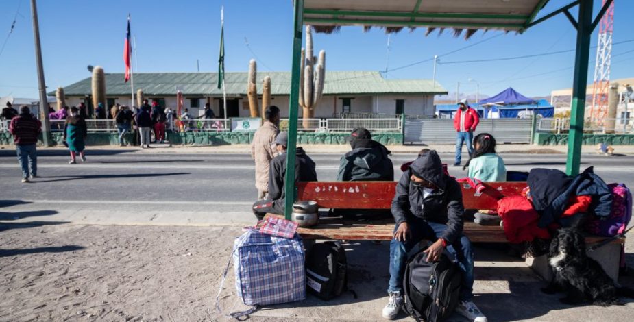 Alcalde de Colchane denunció colapso de campamento humanitario para migrantes