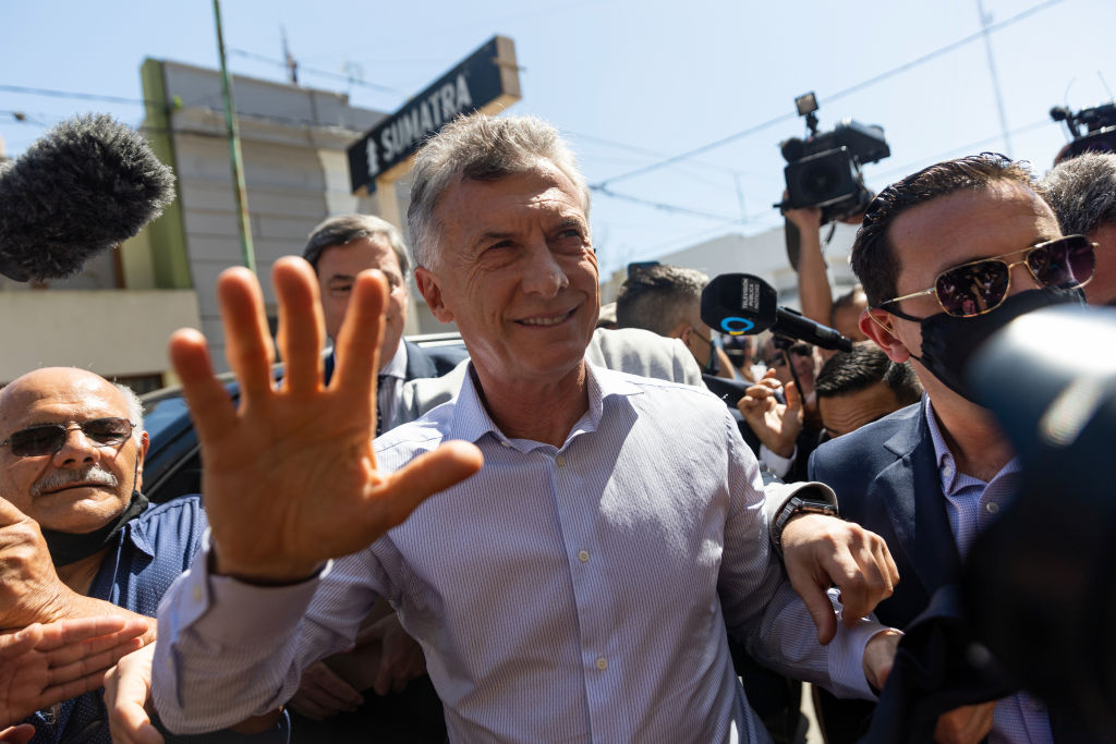 El expresidente argentino Mauricio Macri llega a los tribunales de justicia