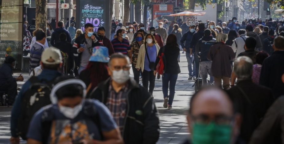 Encuesta detalló cuáles son los principales problemas que aquejan a chilenos y chilenas