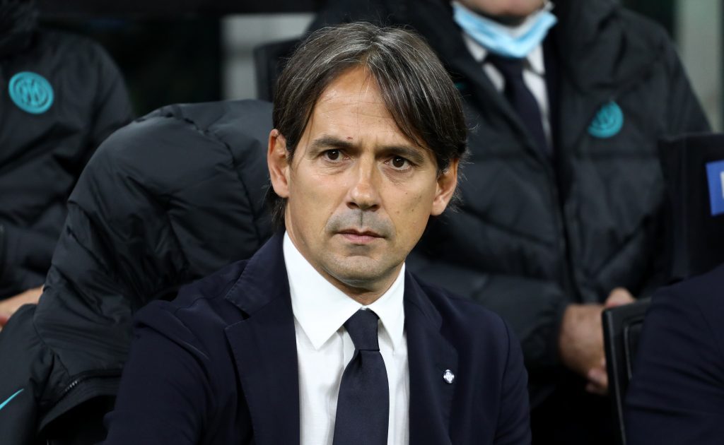 Simone Inzaghi, entrenador del Inter de Milán, dio positivo de covid-19