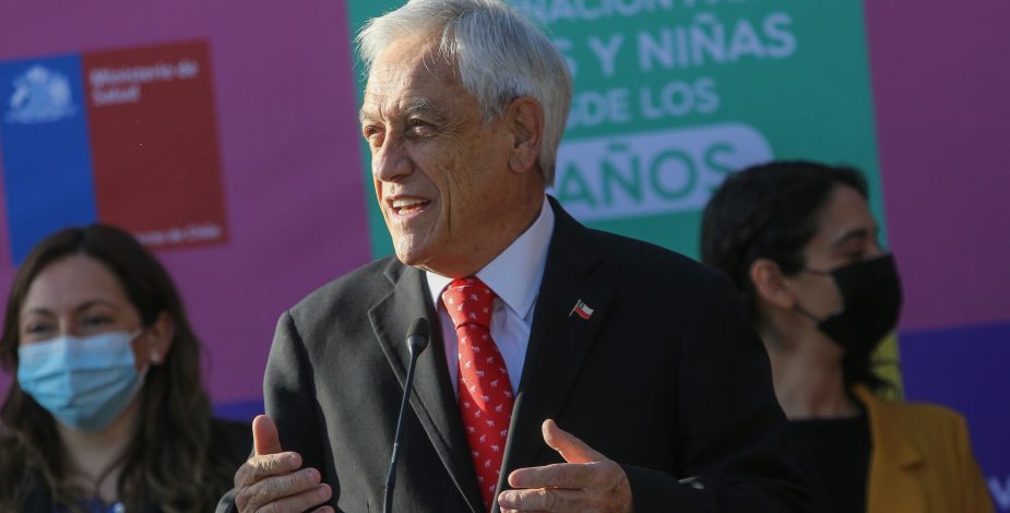 Ómicron: Piñera dice que “es probable que superemos los 10 mil casos diarios”, pero que “tenemos un país que está bien protegido”