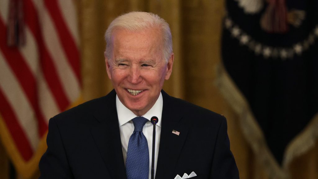 "Estúpido hijo de …": Joe Biden insultó a reportero de la cadena Fox News