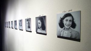 Investigación sobre Ana Frank asegura que un notario judío fue quien delató a la familia de la niña
