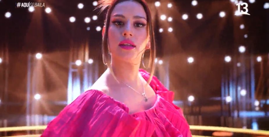 Karla Melo recibió lapidaria opinión del jurado en debut de “Aquí se baila”