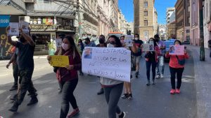 Colectivero desaparecido: Familiares y amigos marcharon en Valparaíso para exigir ayuda del Gobierno en la búsqueda