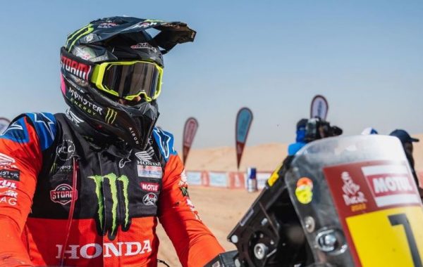 Pablo Quintanilla sigue segundo en el Rally Dakar, pero se alejó del título en las motos