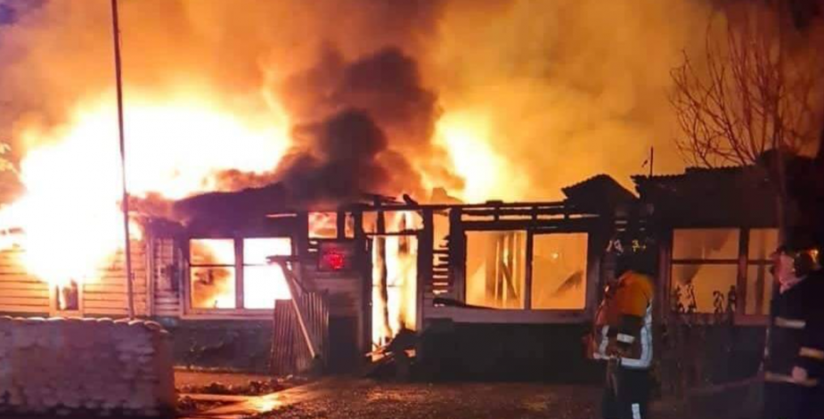 Registran incendio de retén de Carabineros en Quilaco