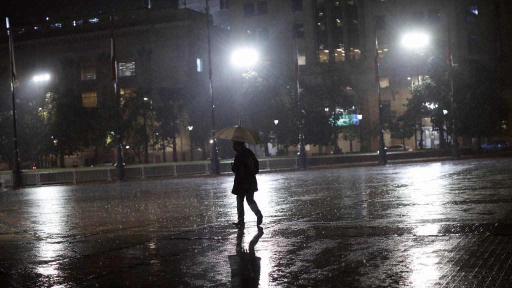 Lluvias en Santiago: decretan alerta temprana preventiva por precipitaciones en la RM