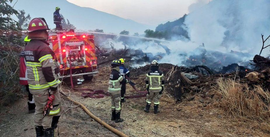 Se Mantiene Alerta Roja En Monte Patria Por Incendio Forestal Hay Tres