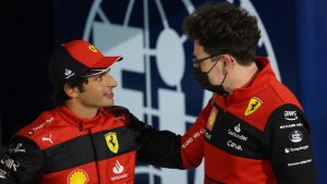 Ferrari disipa rumores y renueva el contrato de Carlos Sainz: "Ha demostrado tener el talento que esperábamos"