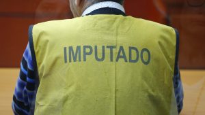 Imputado por femicidio frustrado en Puerto Montt escapa de formalización y le dispara a su denunciante