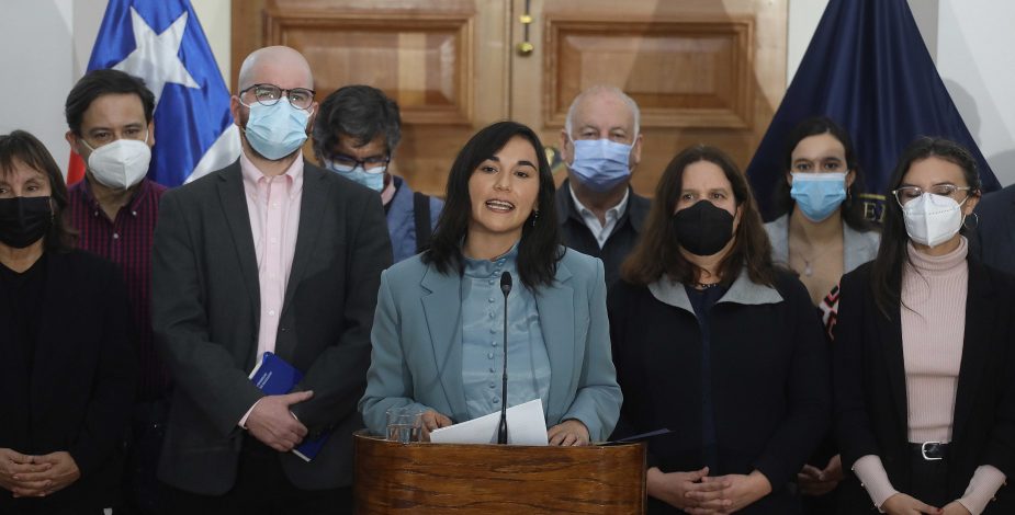 Gobierno confirma estado de emergencia en rutas de Arauco, Biobío y la Región de la Araucanía