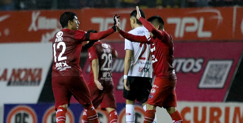 Ñublense se impuso ante Curicó y alcanzó el liderato del Torneo Nacional junto a Colo Colo y Unión Española
