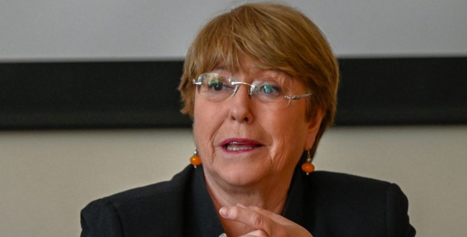 Expresidenta Michelle Bachelet llega a Chile tras manifestar su respaldo al Apruebo