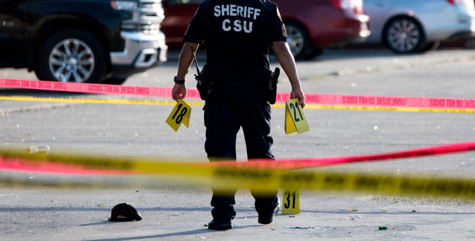 Al menos 21 muertos y una docena de heridos deja tiroteo en una escuela de Texas: atacante tenía 18 años