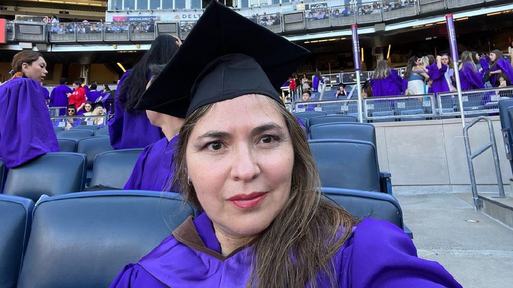 Alejandra Matus y Taylor Swift asistieron a la misma ceremonia de graduación en Nueva York