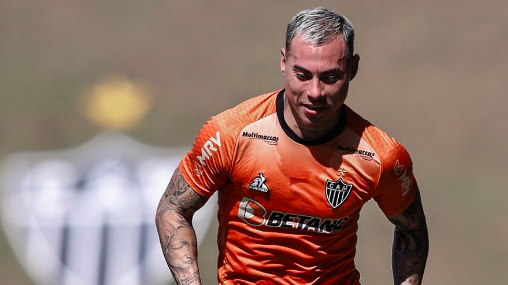 Se aproxima a volver: Eduardo Vargas retorna a los entrenamientos de Atlético Mineiro