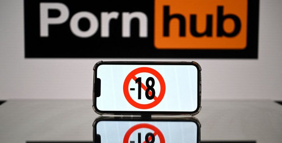 Altos ejecutivos de PornHub renuncian tras acusaciones de alojar pornografía infantil y videos sexuales no consentidos
