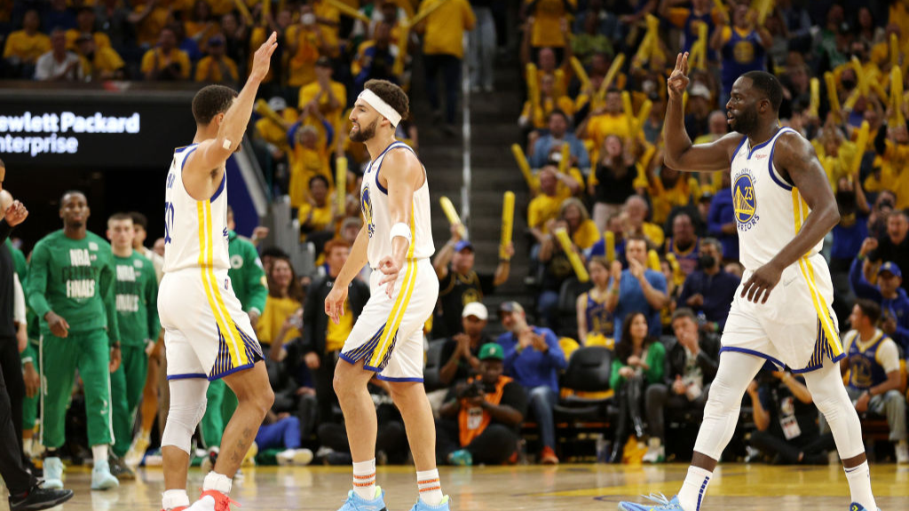 the Warriors stayed with the victory against the Celtics and tied the series