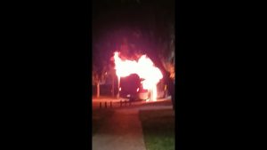 Sujetos queman bus del transporte público en Cerrillos