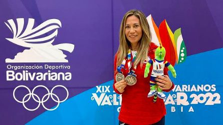 Anita Pinto, medallista en squash de los Juegos Bolivarianos: "Es necesario generar ruido para que el deporte se haga más conocido"