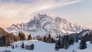 Cambio climático: seis muertos y diez desaparecidos deja el desprendimiento de un glaciar en los Alpes italianos