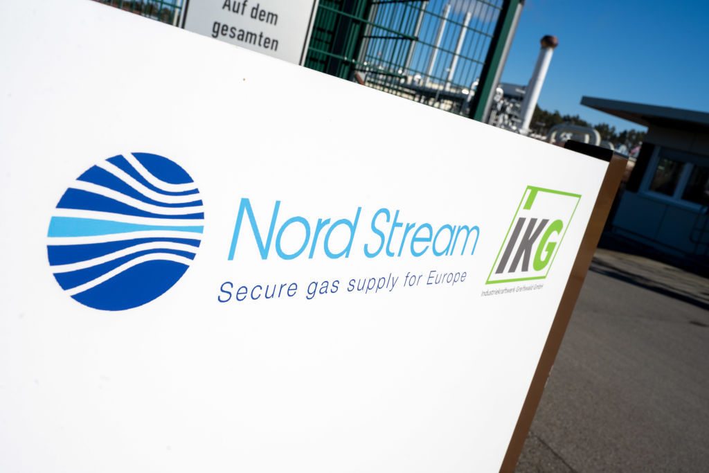 El logo del gasoducto Nord Stream en una planta en Alemania