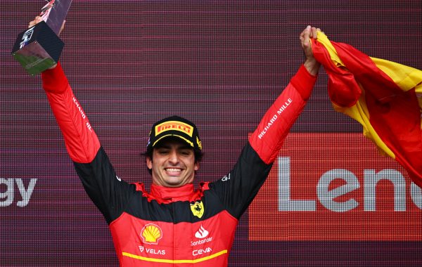 Carlos Sainz hace historia en la Fórmula 1 y se alza como el ganador del Gran Premio de Gran Bretaña