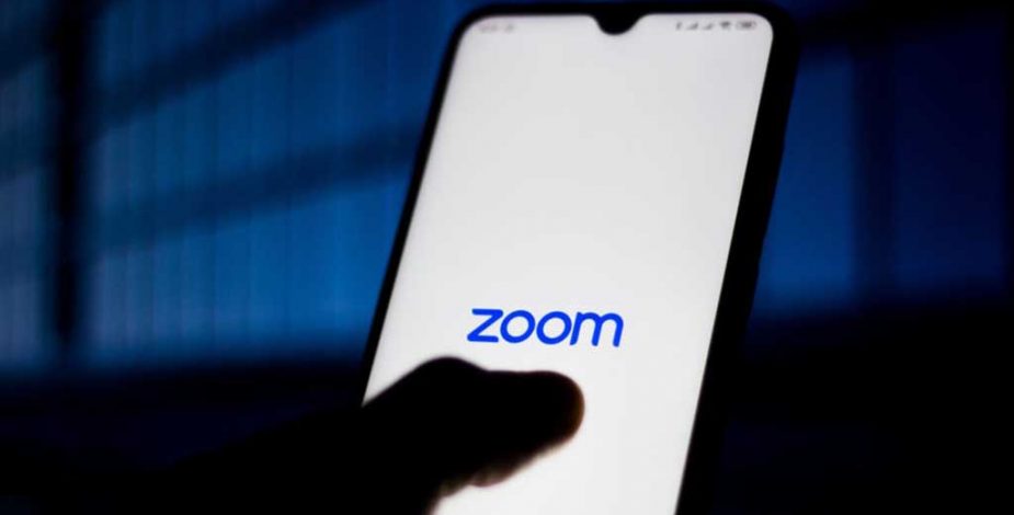 Evita que la cámara de tu celular se active en llamadas de Zoom