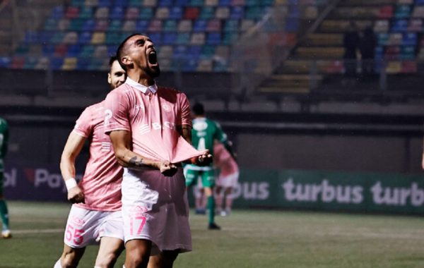 Universidad Católica tumbó a Audax a domicilio y tomó gran ventaja para meterse en los cuartos de final de Copa Chile