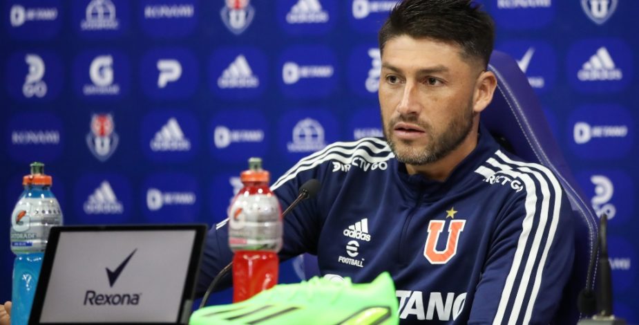 Álvaro Brun pide el aumento de aforo en los estadios: “Ojalá el clásico con la UC sea con cancha llena”
