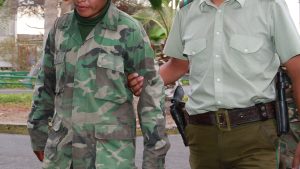 Colchane: Carabineros detiene a dos militares de la Fuerza Aérea boliviana