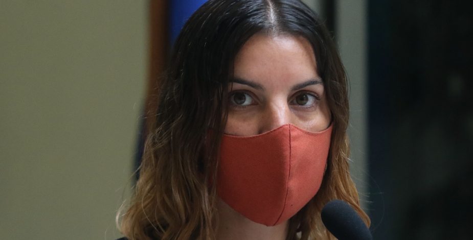 Diputada Maite Orsini responde a críticas tras dichos sobre Bomberos