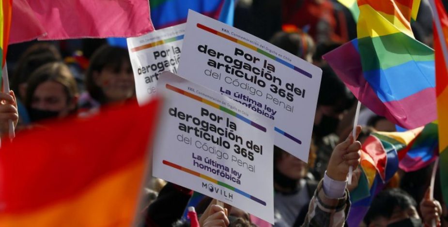 Senado aprueba derogar artículo que diferencia edad de consentimiento entre parejas homo y heterosexuales