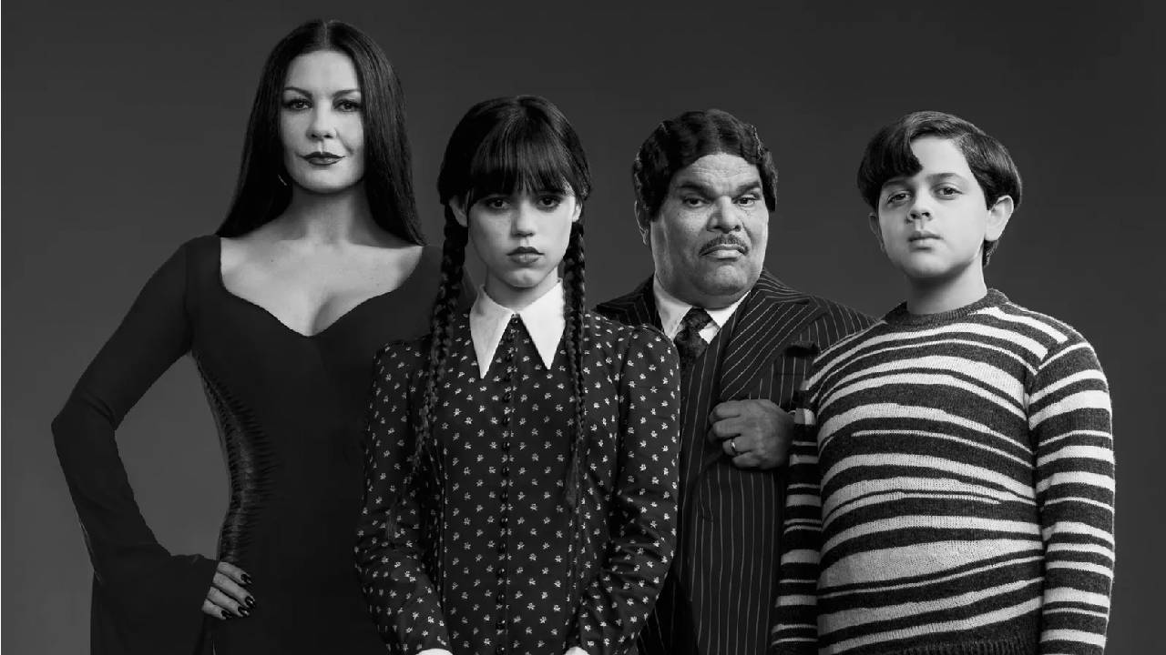 Familia Los locos Addams - Merlina - serie Netflix - Wednesday (1)
