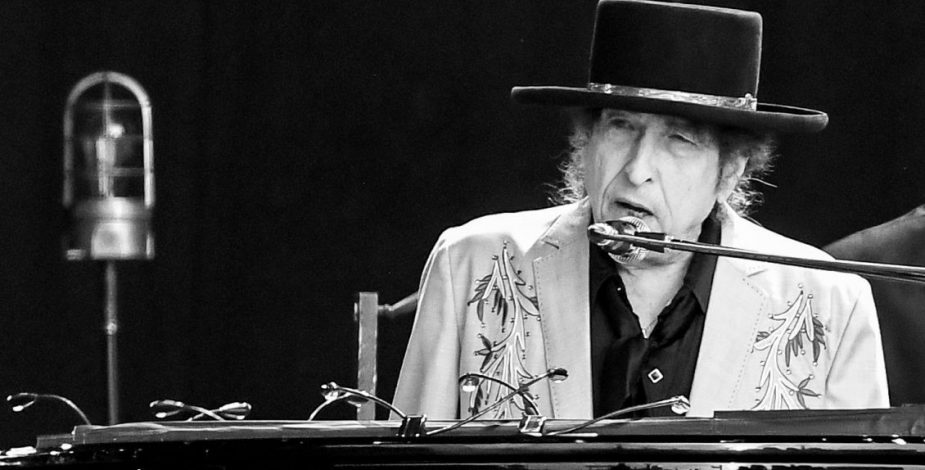 Justicia desestima denuncia contra Bob Dylan: mujer que lo acusaba de abuso sexual abandona el caso