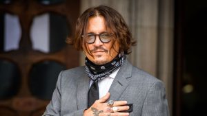 La primera imagen de Johnny Depp en su regreso al cine como Luis XV