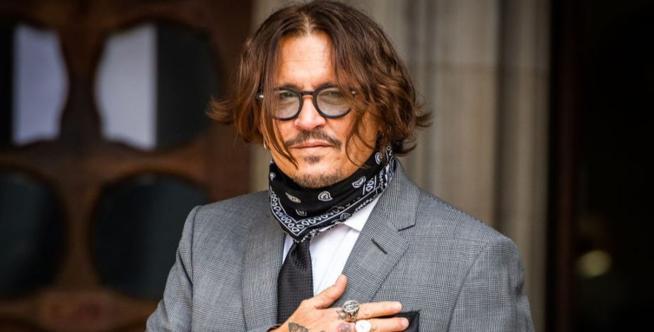 La primera imagen de Johnny Depp en su regreso al cine como Luis XV