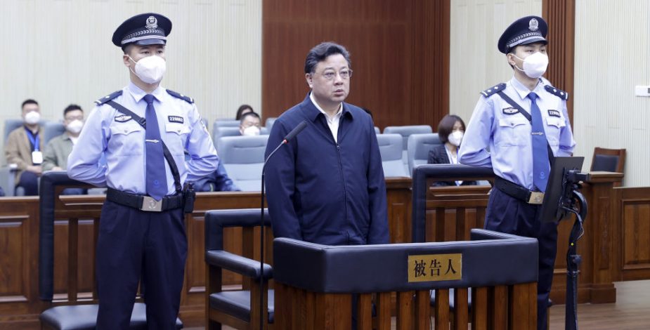 China: pena de muerte para un político por corrupto