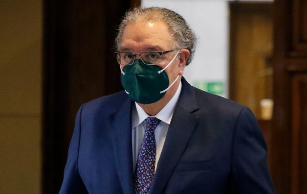 Senador Huenchumilla por hackeo de correos: "Hay que investigar si primero se supo de la vulnerabilidad o del ataque, y si se comunicó oportunamente o no"