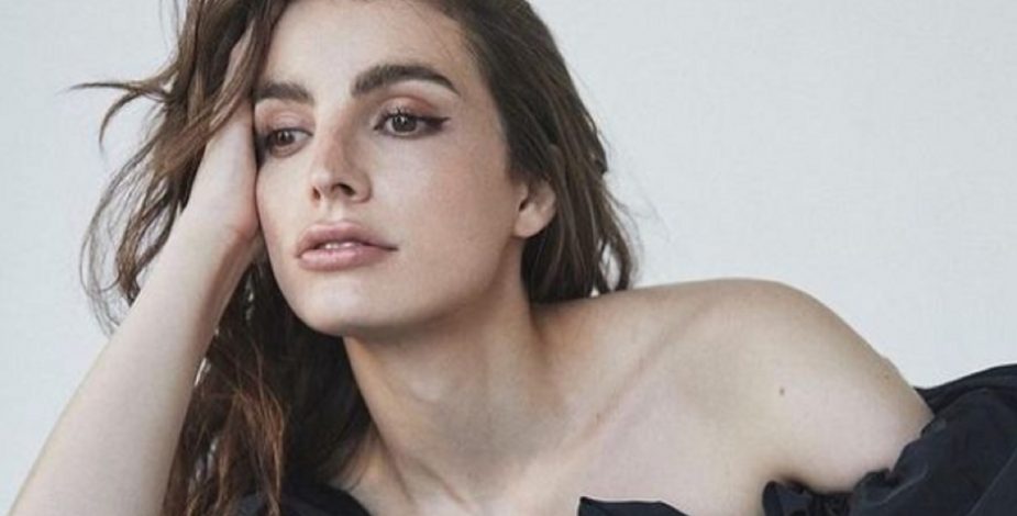 Despampanante: Lux Pascal impacta en desfile de New York Fashion Week
