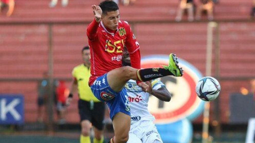 Futbolómetro de ADN: Jonathan Villagra es elegido como la figura de la fecha 15 del Campeonato Nacional 2023