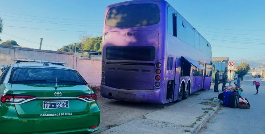 Dos personas son detenidas por trasladar de manera ilegal a 61 migrantes en Los Vilos