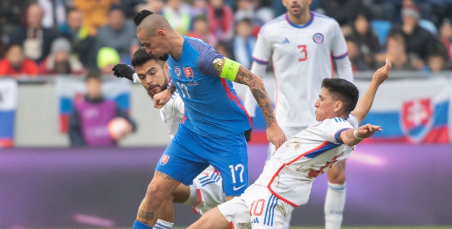 Chile firma un empate con Eslovaquia y Berizzo cierra el 2022 sin triunfos al mando de La Roja