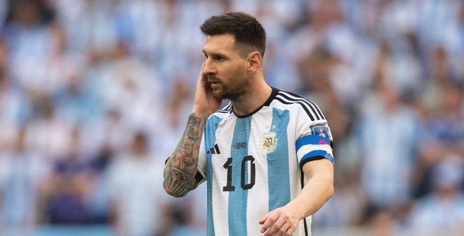 “Es un capitán que no habla”: Leyenda del fútbol brasileño lanza feroz crítica a Lionel Messi