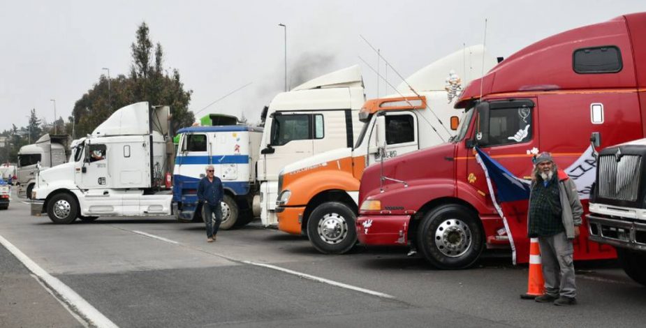 Confederación de camioneros “Fuerza del Norte” confirma reunión con La Moneda y llama a no bloquear las rutas