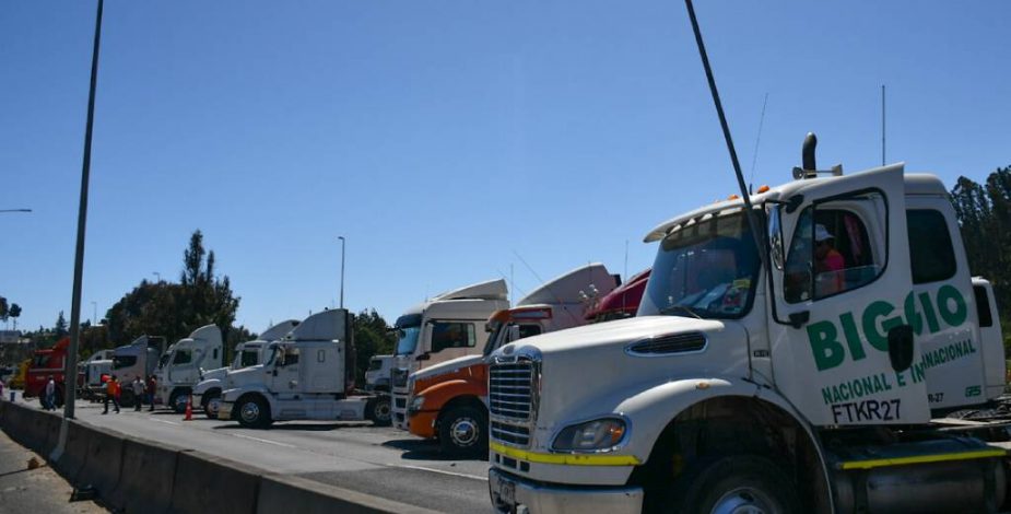 Gobierno redacta 27 querellas por Ley de Seguridad del Estado: ya se han realizado las primeras detenciones a camioneros