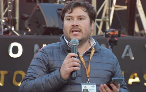 Alcalde de Navidad y demolición de cabañas en borde costero: “Se construyó de forma anárquica sin contar con los permisos”