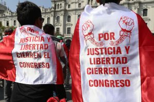 Perú: Grupo de Alto Nivel de la OEA pide una "tregua política"