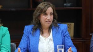 EN VIVO |  Dina Boluarte jurará como la primera Presidenta de Perú